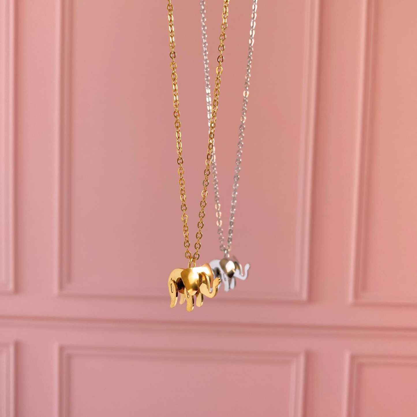 Collar Elefante Dorado o Plateado