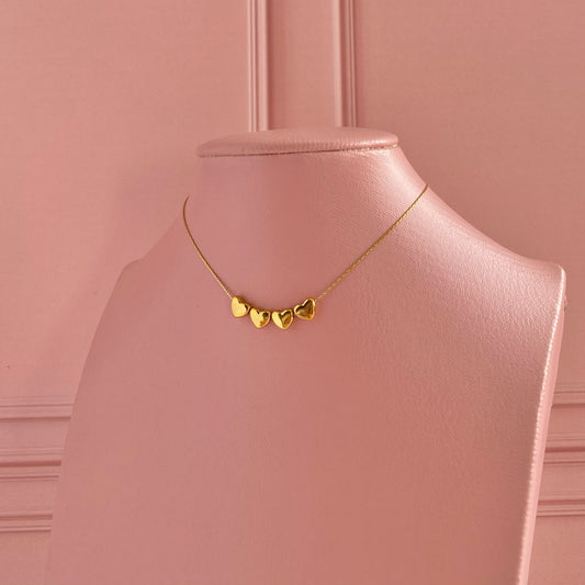 Collar mini corazones